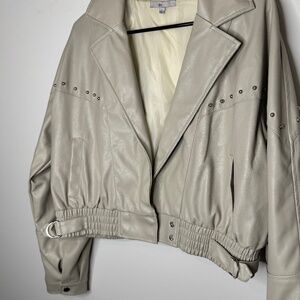 short jacket made of faux leather Blashe size L with a defect